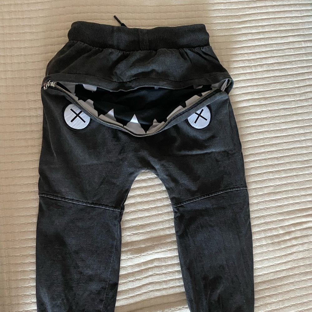 Pants - Picture 5 of 5